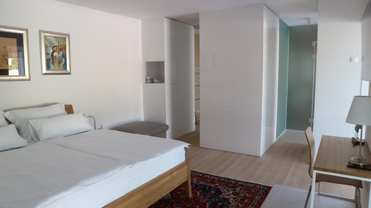 Haus Helga Apartment ราบ ภายนอก รูปภาพ