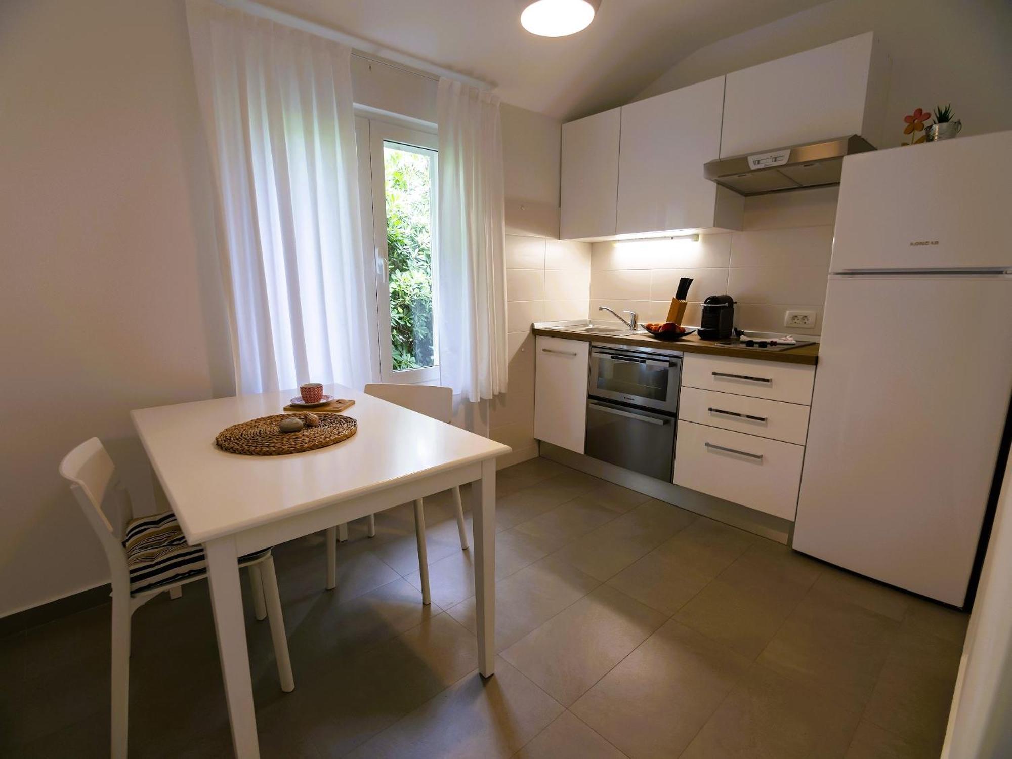 Haus Helga Apartment ราบ ภายนอก รูปภาพ