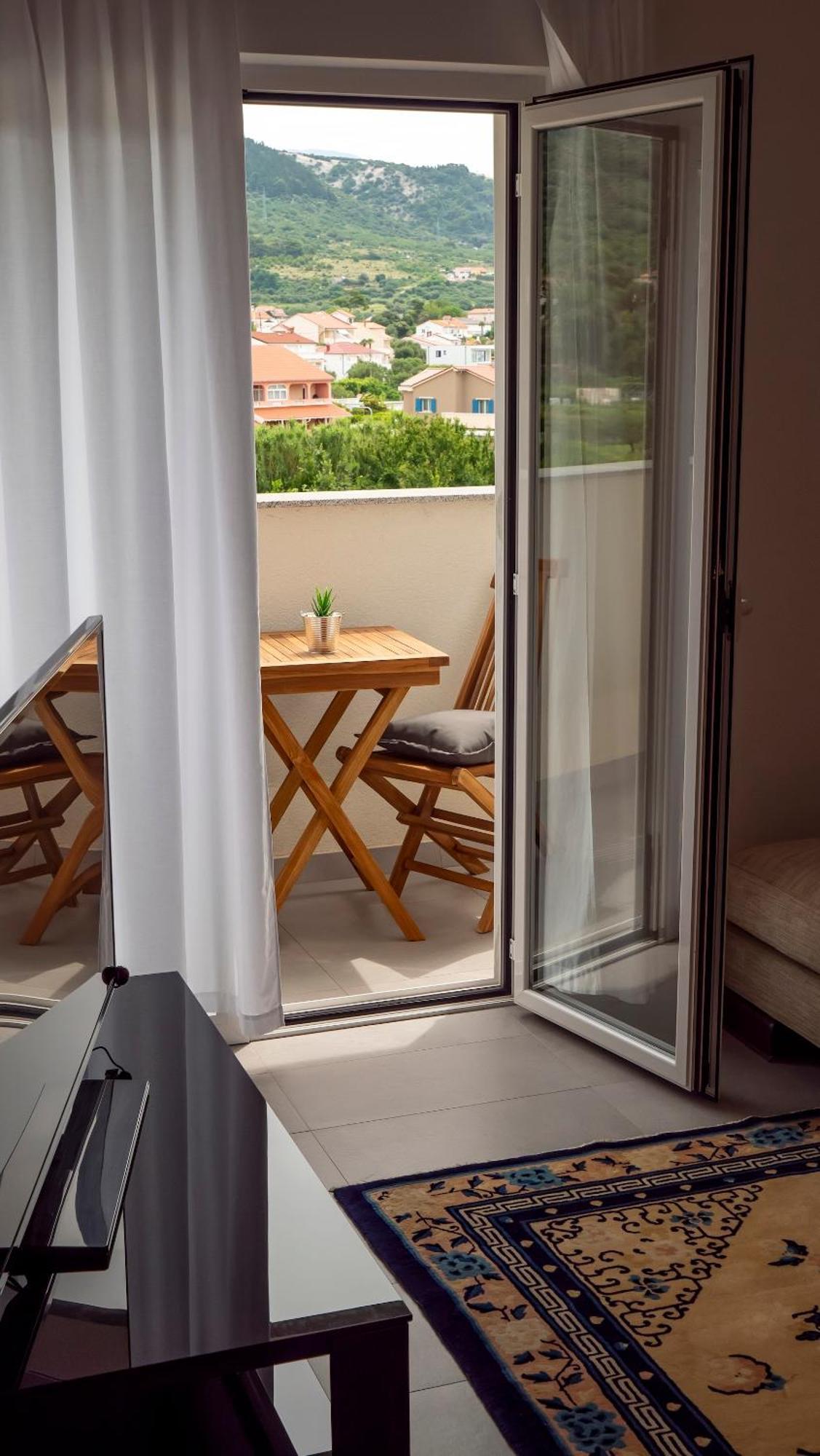 Haus Helga Apartment ราบ ภายนอก รูปภาพ