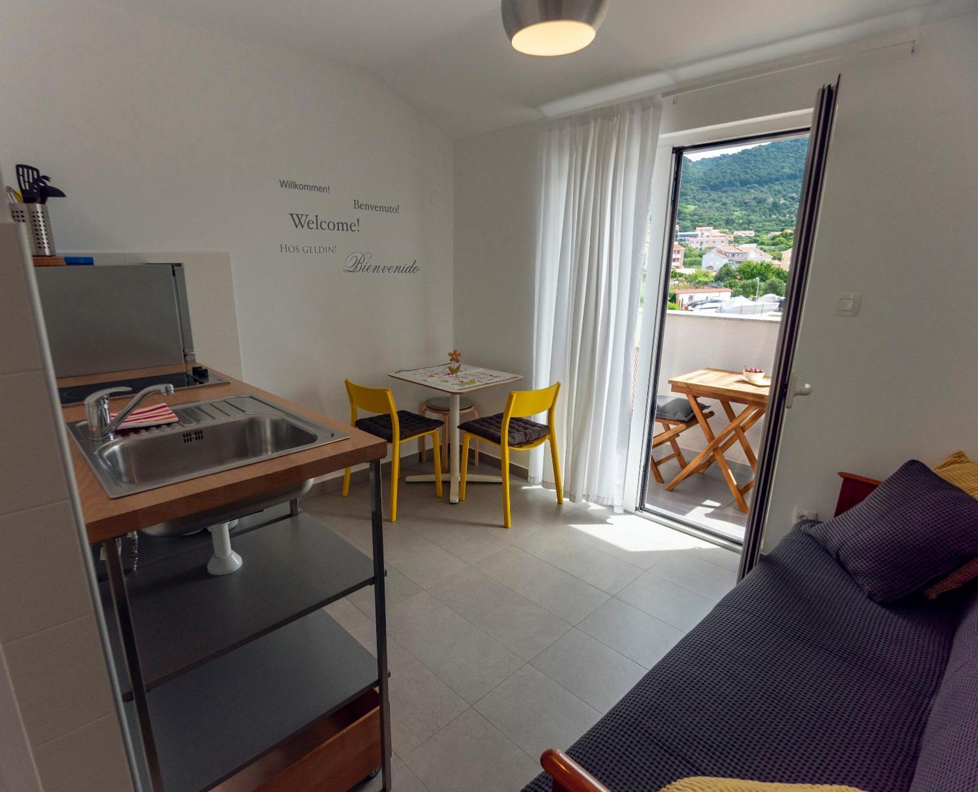 Haus Helga Apartment ราบ ภายนอก รูปภาพ