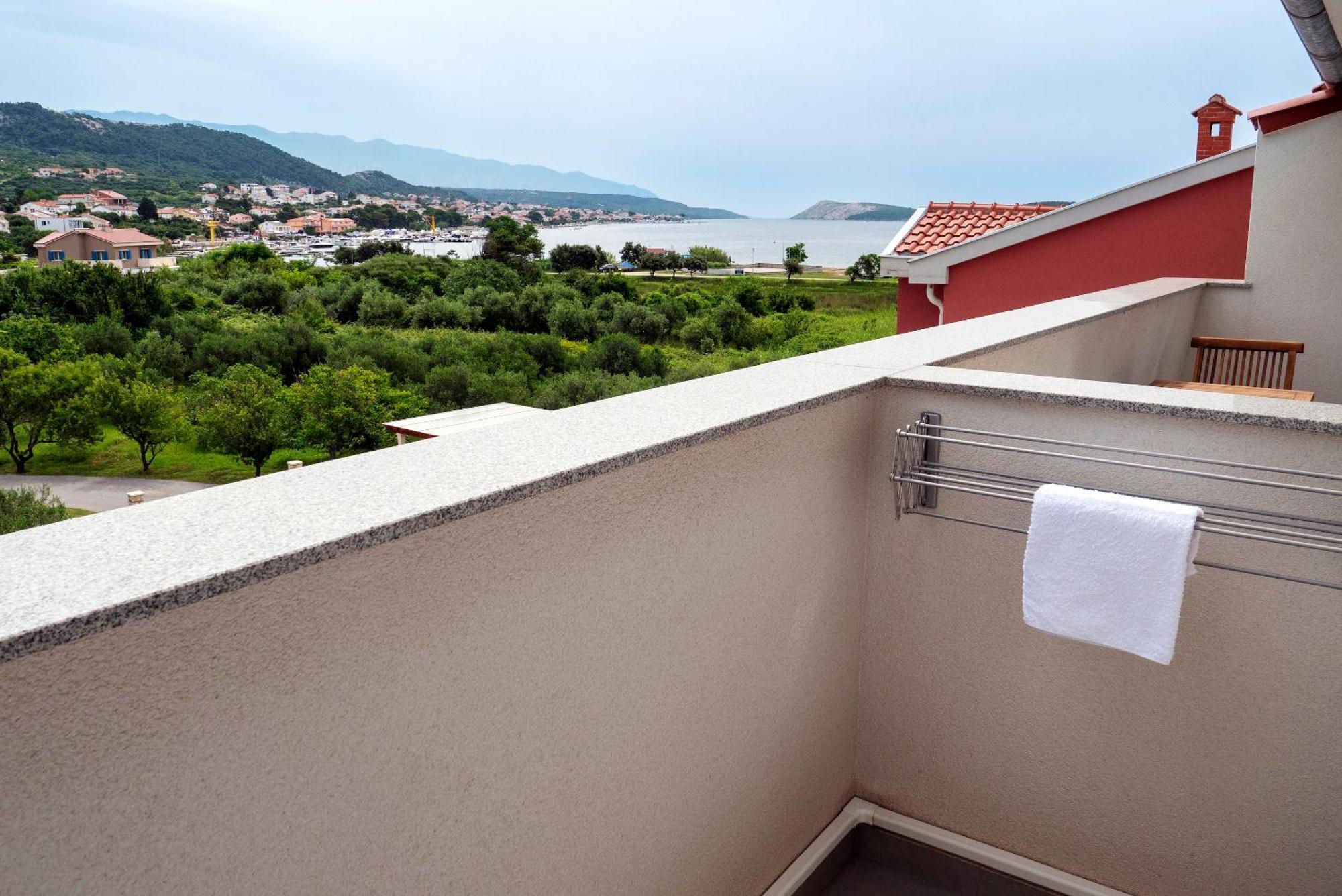Haus Helga Apartment ราบ ภายนอก รูปภาพ