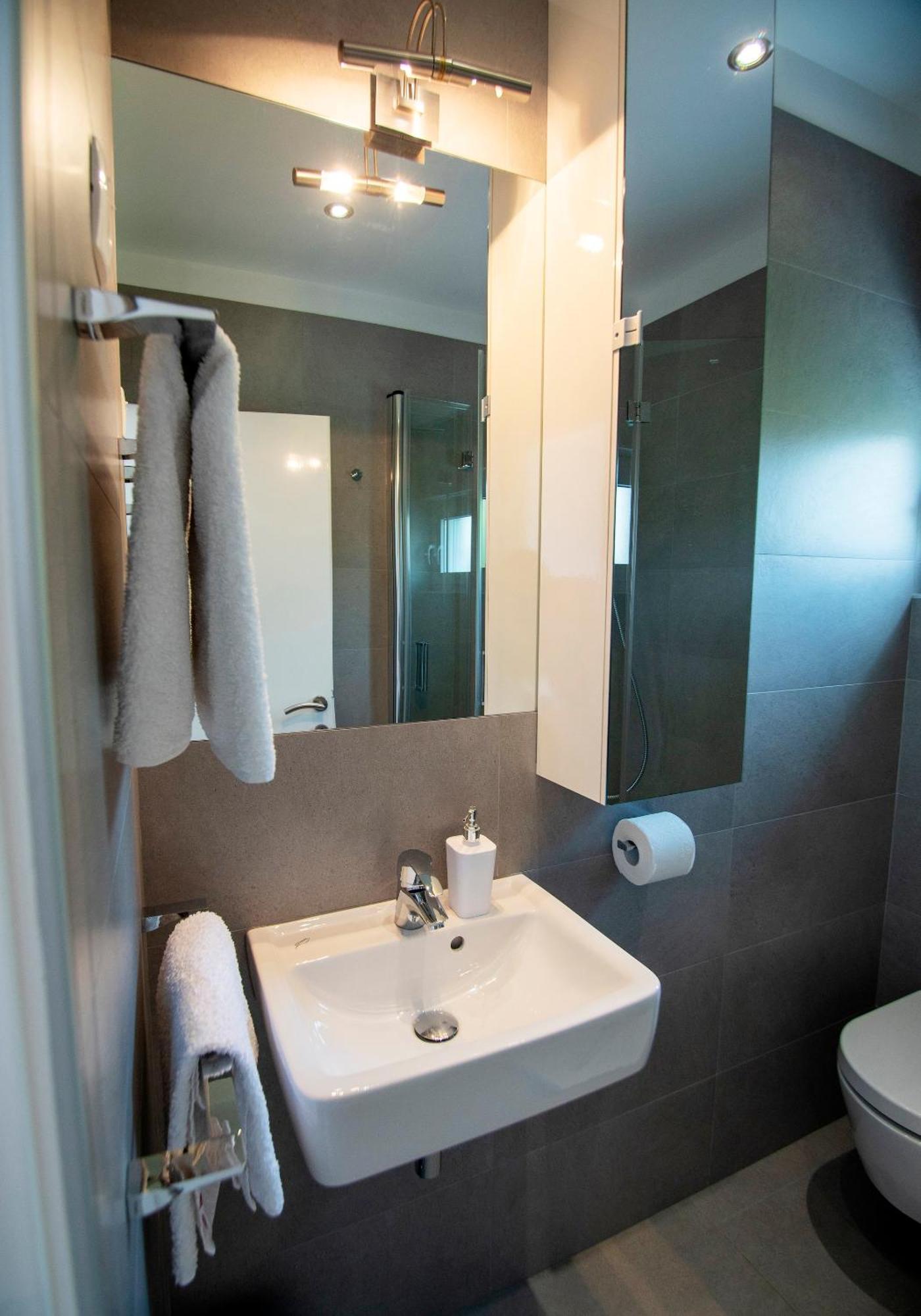 Haus Helga Apartment ราบ ภายนอก รูปภาพ