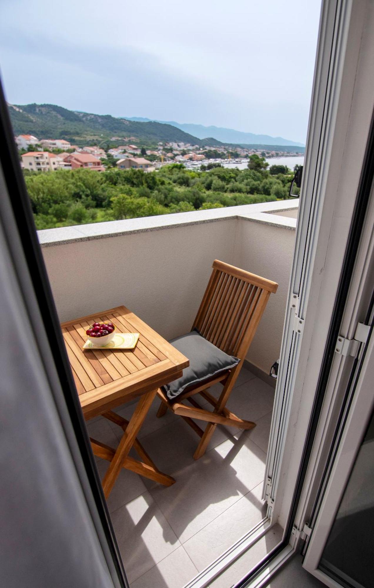 Haus Helga Apartment ราบ ภายนอก รูปภาพ